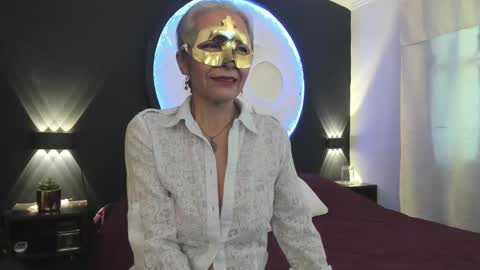 Snapshot of lunamisteriosa_ chatting on October 7, 11:36 am lunamisteriosa_ online show from October 7, 11:36 am
