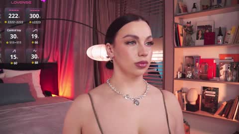 Snapshot of lunanight_ chatting on January 26, 8:34 pm Luna next streams Mon Tue Fri Sat Sun 8pm-5am gmt0 online show from January 26, 8:34 pm