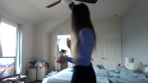 Snapshot of lunapixie2020 chatting on February 22, 5:53 pm lunapixie2020 online show from February 22, 5:53 pm