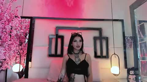   online show from May 15, 5:11 am