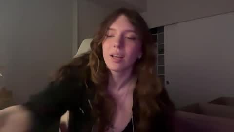 lunasnow online show from April 1, 1:41 pm