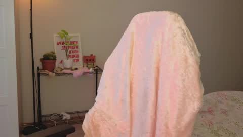 Kate online show from April 27, 10:45 am