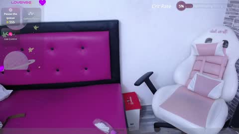 Luna    online show from December 3, 12:27 pm