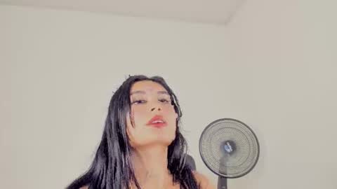 Lunita  online show from April 15, 6:19 pm