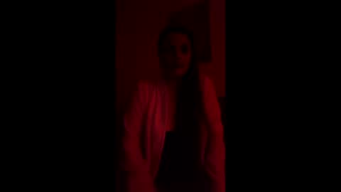 lunna92 online show from March 22, 9:10 pm