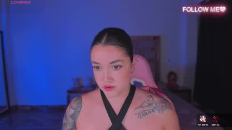 LUNA ROSE online show from December 2, 3:19 am