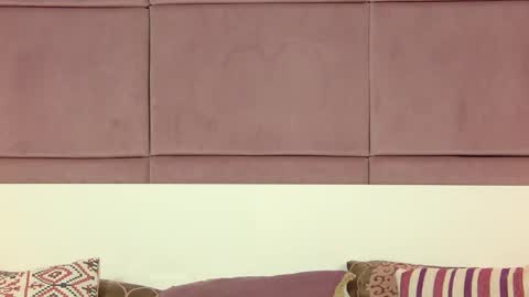 LunnaHayes online show from June 6, 7:03 am