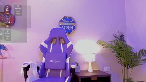 Snapshot of lupeebony chatting on January 19, 7:37 pm lupe online show from January 19, 7:37 pm