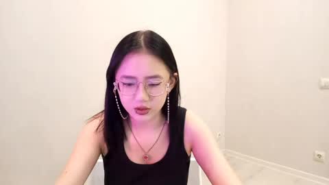 Roxie online show from April 28, 1:04 pm