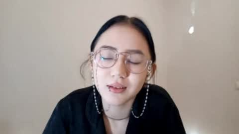 Roxie online show from April 25, 1:41 pm