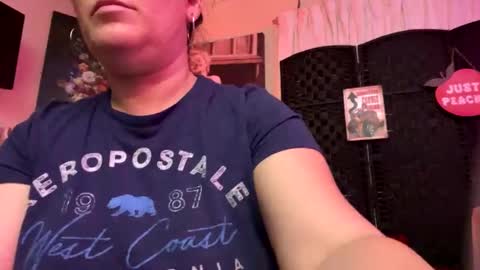 Snapshot of lusciouslibra82 chatting on January 3, 2:54 am .Clarissa. Follow me on Instagram miss buns online show from January 3, 2:54 am