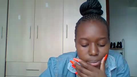 Snapshot of lushlola254 chatting on October 11, 10:20 am lushlola254 online show from October 11, 10:20 am