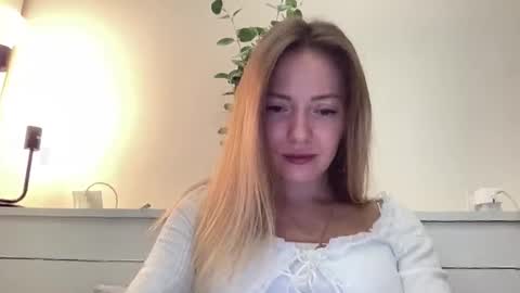 Snapshot of lusiluv chatting on September 29, 7:41 pm lusiluv online show from September 29, 7:41 pm