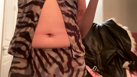 LOLA online show from January 24, 6:03 am