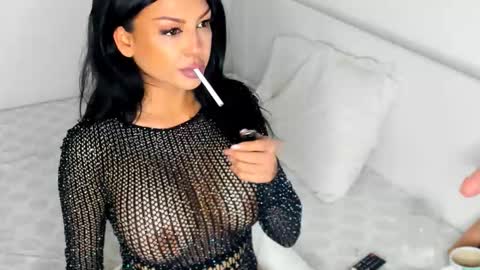 Snapshot of lustfulbeauty01 chatting on September 27, 10:22 am Alexxa online show from September 27, 10:22 am