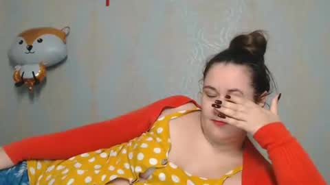 lustifulm online show from April 23, 11:18 pm