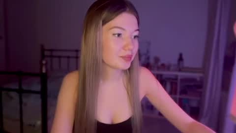 luv_jess online show from June 26, 7:15 pm