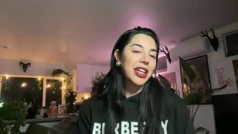 luxcher22 online show from April 27, 3:14 am