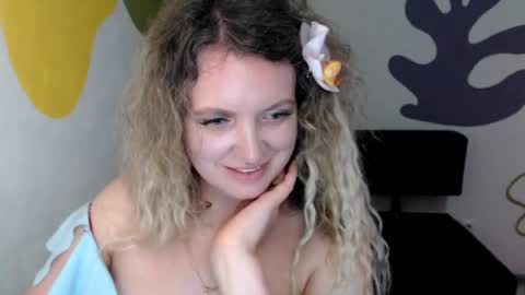 Donna online show from July 3, 2:56 pm