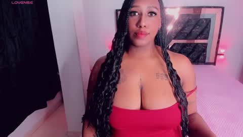 luxnyx online show from August 5, 8:31 am