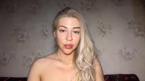 LuxSonyaStar online show from July 12, 8:31 pm