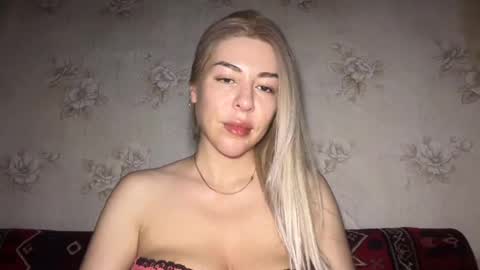 LuxSonyaStar online show from June 23, 9:02 pm