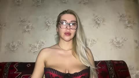 LuxSonyaStar online show from December 2, 8:44 pm