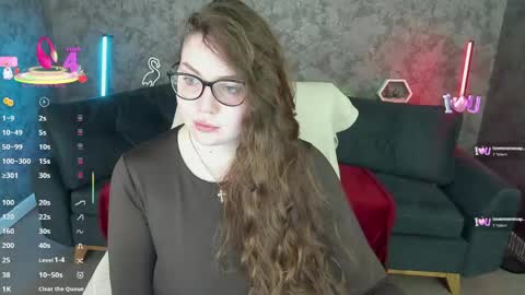 luxsopphia_ online show from April 20, 7:06 pm
