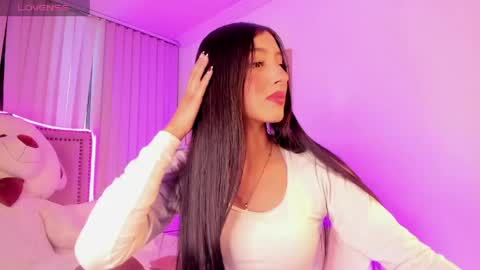 lya_brown online show from April 27, 11:07 am