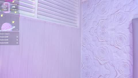 LYA DUBOIS  online show from April 21, 2:51 am