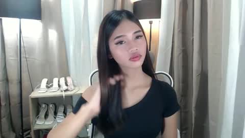 LYKA LOOPS online show from April 24, 8:11 pm