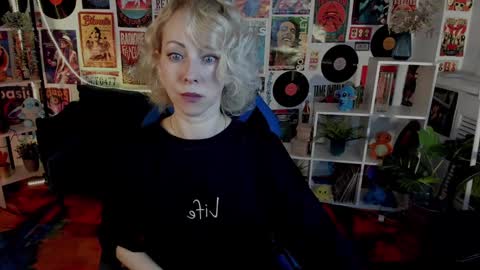 Snapshot of lylithskye chatting on January 3, 8:21 am Lylith Skye NO NUDE model online show from January 3, 8:21 am