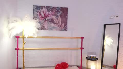 Lyly   online show from February 14, 5:41 am