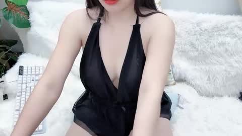 lyly_sweet97 online show from April 21, 12:25 am