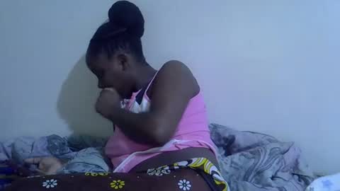 lyn_anna online show from April 21, 3:35 am