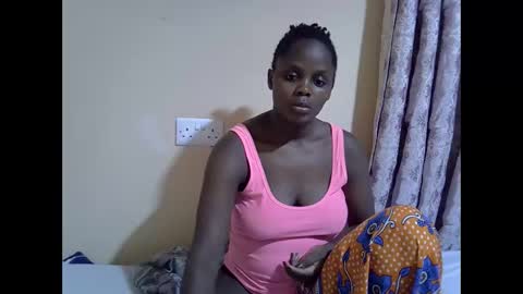 lyn_anna online show from October 29, 7:05 pm