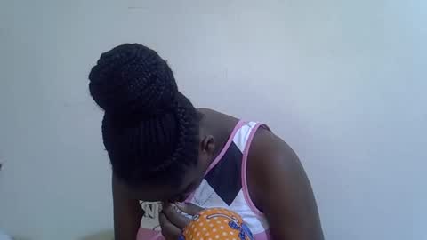 lyn_anna online show from April 22, 6:10 am