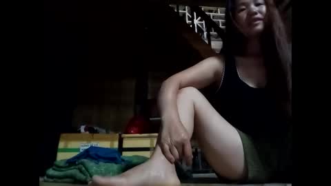 lyn_eva online show from June 7, 11:33 pm