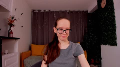 Snapshot of lynettebails chatting on January 25, 4:09 pm Sara online show from January 25, 4:09 pm