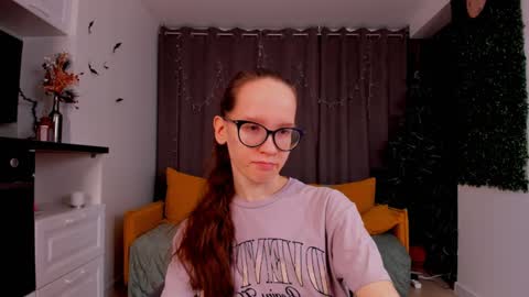 Snapshot of lynettebails chatting on January 23, 4:16 pm Sara online show from January 23, 4:16 pm