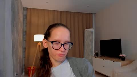 Snapshot of lynettebails chatting on September 21, 4:38 pm Sara online show from September 21, 4:38 pm