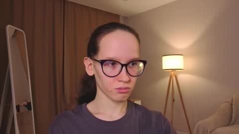 Sara online show from February 14, 4:42 pm