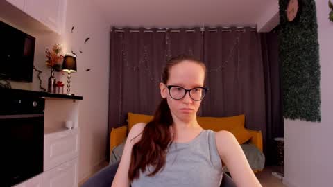 Snapshot of lynettebails chatting on February 5, 4:15 pm Sara online show from February 5, 4:15 pm