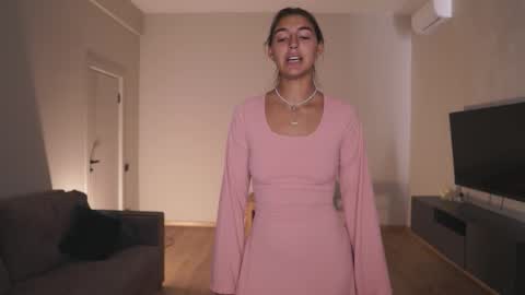  LYNN  online show from March 11, 6:17 am