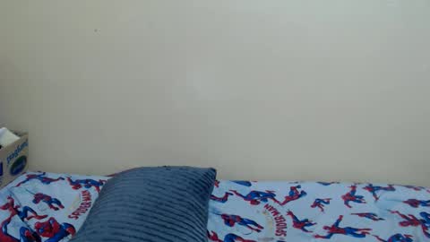 lyenne online show from April 23, 11:28 am