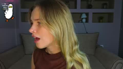 Lynn online show from October 5, 2:55 pm