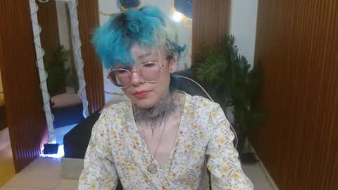 lyra_tay online show from April 22, 7:33 pm