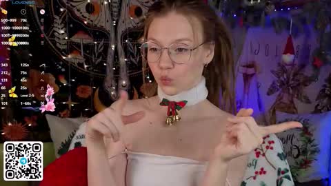 Lyra online show from November 30, 12:15 am