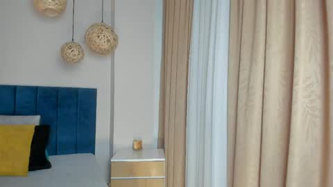 Lyravendrell online show from April 26, 12:08 am