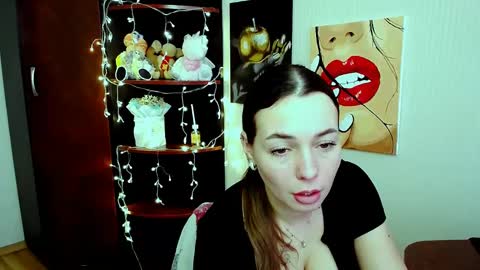 Vikki online show from February 19, 10:01 am